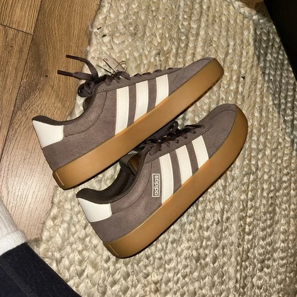 adidas VL Court 3.0 Suede Sneakers in Taupe and Gum - Picture 6 of 7